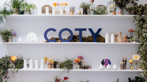 Coty avanza en su reestructuraci&oacute;n: salen el presidente y la consejera de la delegada